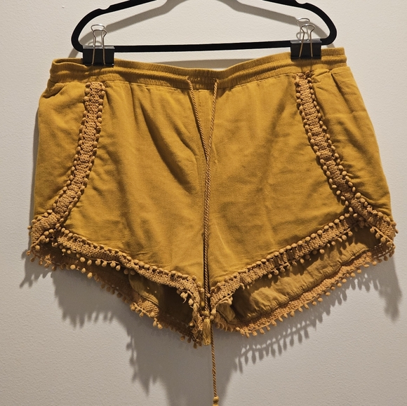 BUNDLE 9 women's plus size 3X / 22 shorts, leggings and jeans - Picture 2 of 9